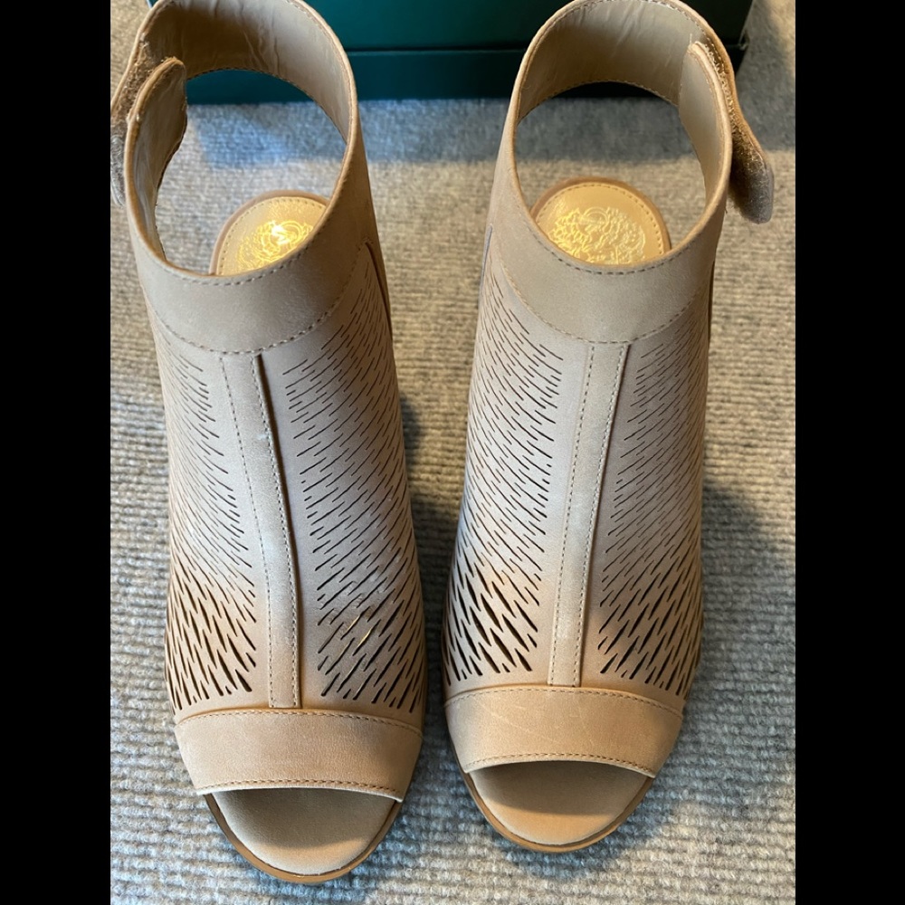 Vince Camuto bootie